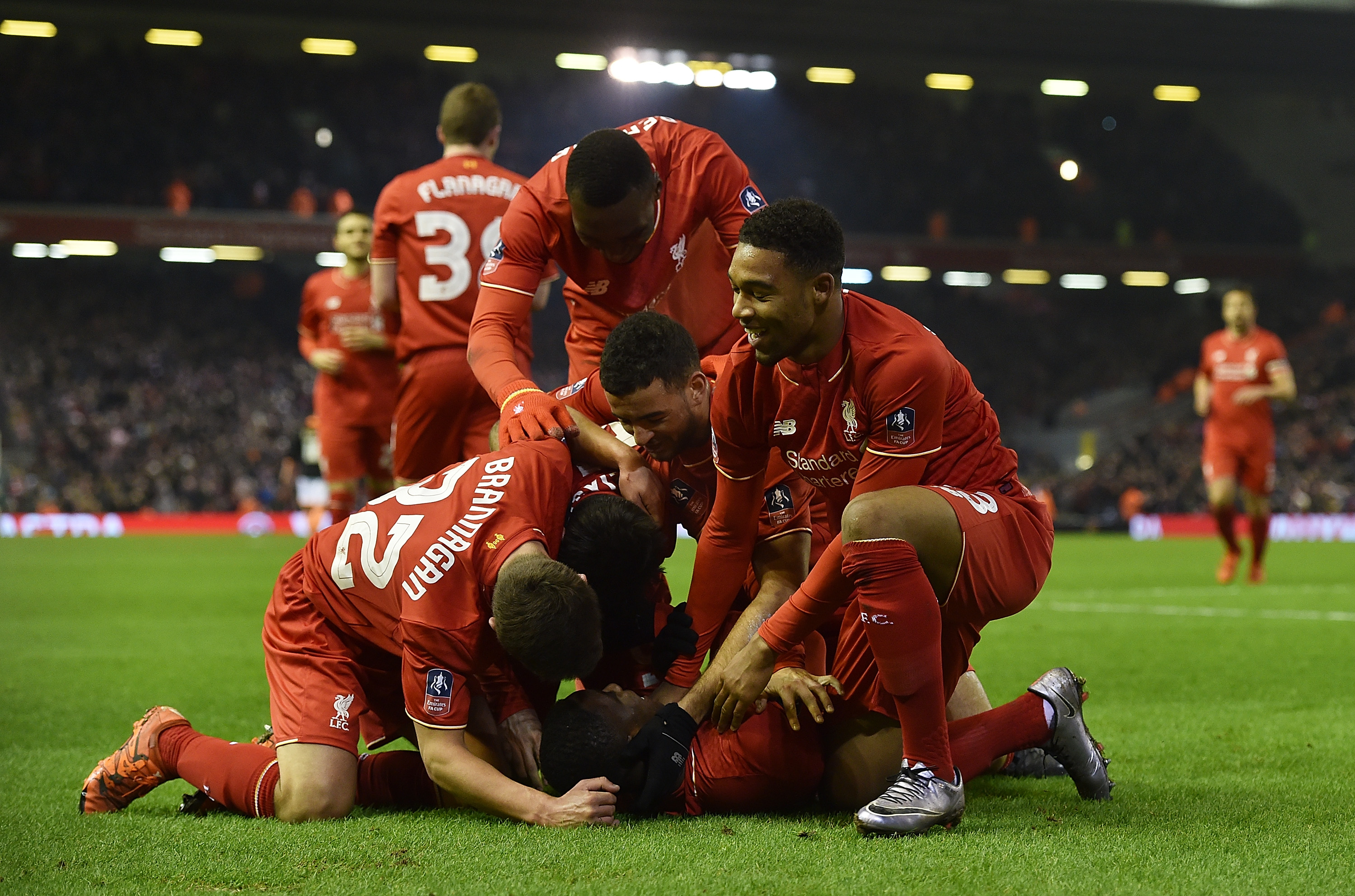 公牛三巨头合体表现亮眼（公牛三核联手火力全开）