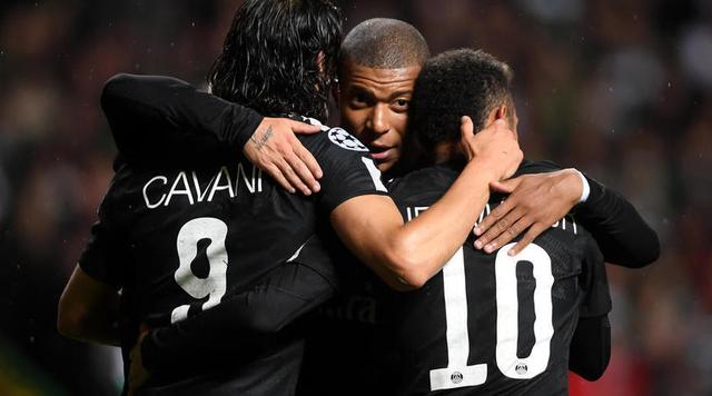 杨乐乐带儿子飞成都参加马术比赛，汪涵又缺席，沐沐露脸更像妈妈（杨乐乐陪儿子赴成都征战马术赛，汪涵再度缺席，沐沐近照越发像妈妈）