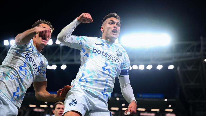 德转列英格兰球员身价TOP10：贝林厄姆1.6亿欧第1，埃泽上榜（德转公布英格兰球员身价前十榜：贝林厄姆以1.6亿欧居首，埃泽入选）