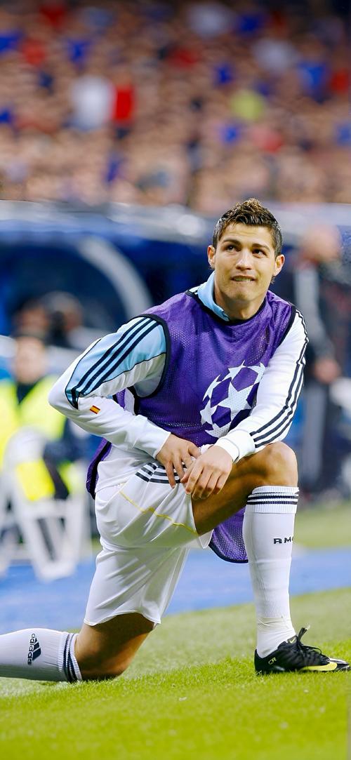 斯帕莱蒂与孔蒂的第一次正式对决，尤文决定比赛当天才抵达那不勒斯（孔蒂与斯帕莱蒂首次正式交锋，尤文将于比赛日当天抵达那不勒斯）