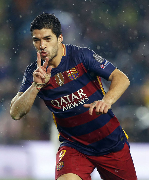 巅峰对决，阿森纳、拜仁欧冠均四战全胜，下一轮直接交手（阿森纳与拜仁欧冠四连胜 下轮直接碰面）