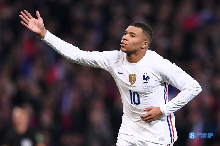 德比战投掷物品，西足协处罚塞维利亚部分看台关闭3场+罚款（因德比投掷事件，西足协重罚塞维利亚：部分看台封闭3场并罚款）